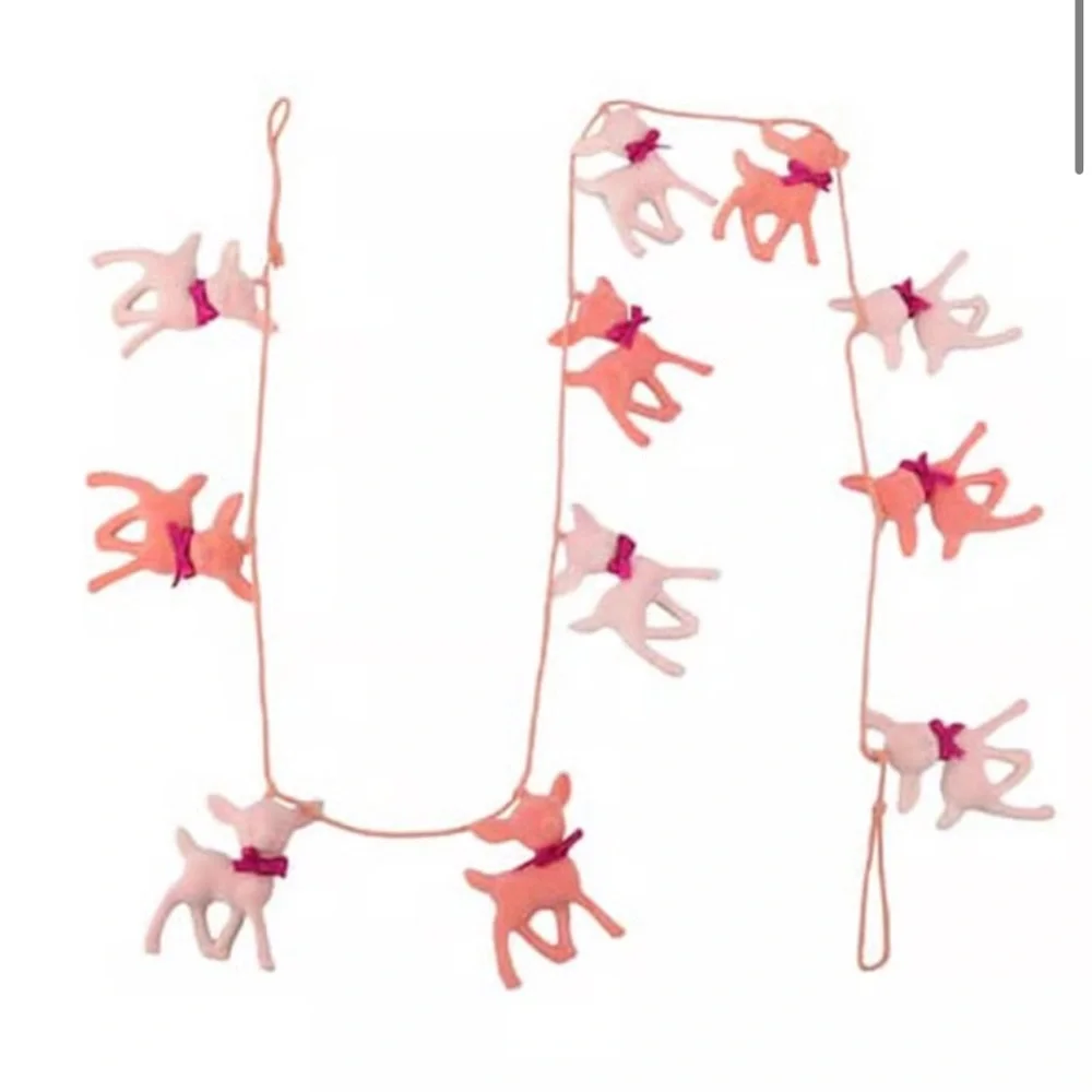Deer & Bow Garland Flocked Pink